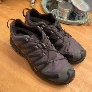 Men’s Salomon water proof hiking shoes size 11